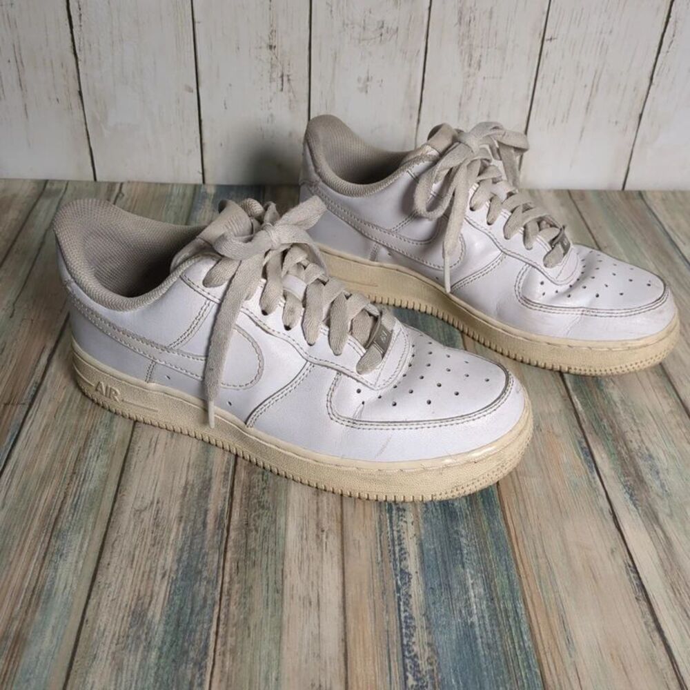 Nike Air Force 1 Low Top White Leather Sneakers Shoes Womens 7